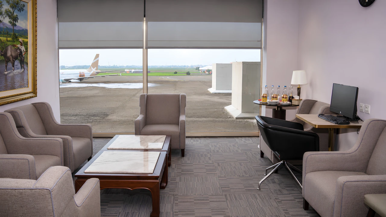 Saphire Lounge Jakarta, International Terminal 2F — 3